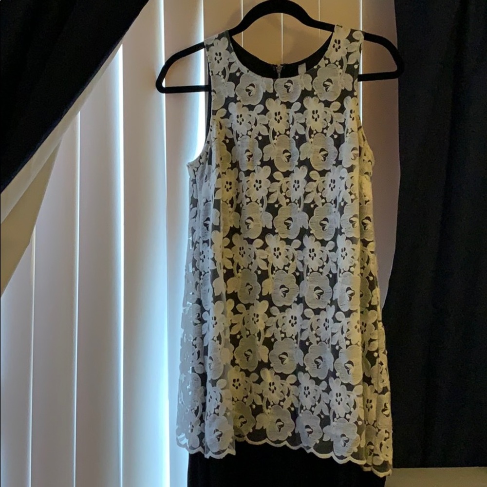 Black and white lace Kensie dress